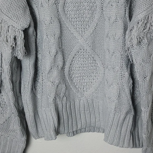 &merci Boho Sweater Cable Knit Bodice Fringe Sleeves Ribbed Hem Size Large Gray - Picture 4 of 11